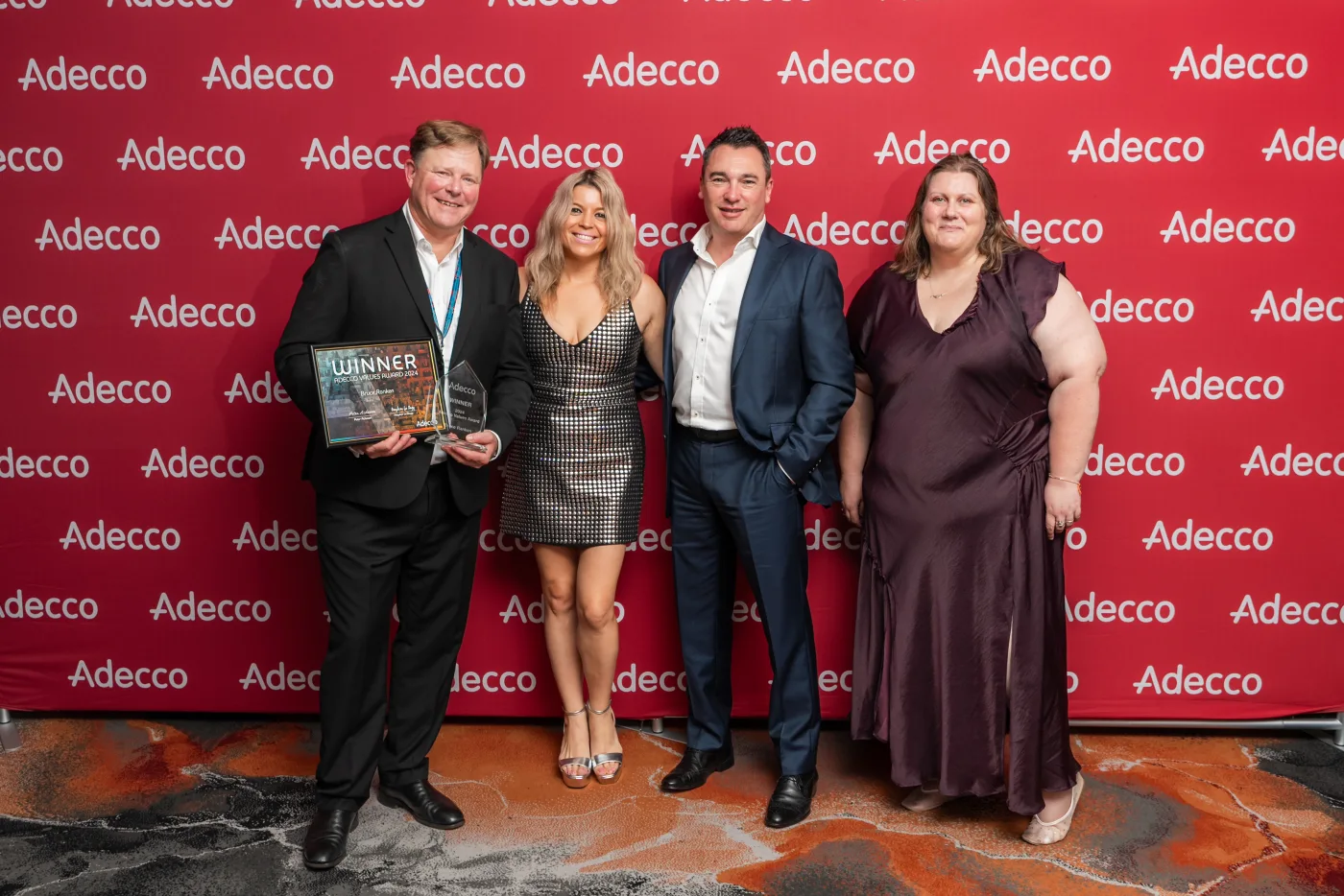 Adecco 19
